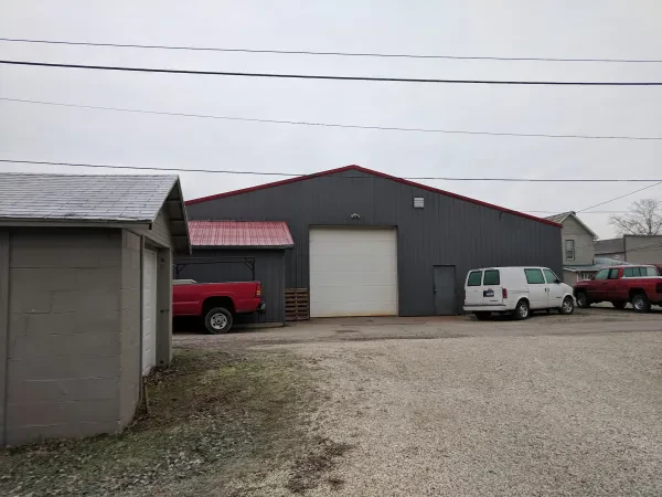 General Wholesale Inc. - Cambridge - photo 2