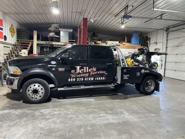 Jelle's Towing Service, LLC - photo 2