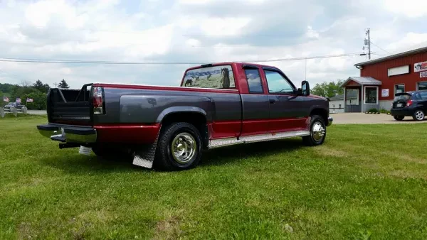 B & B Body Shop and Towing (24 Hour Towing) - photo 4