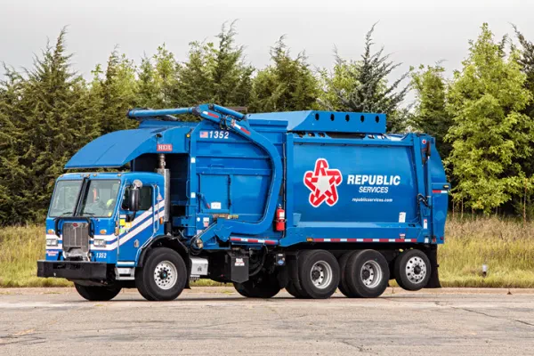 Republic Services Farmingdale Recycling - photo 3