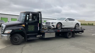 Raya's Towing LLC