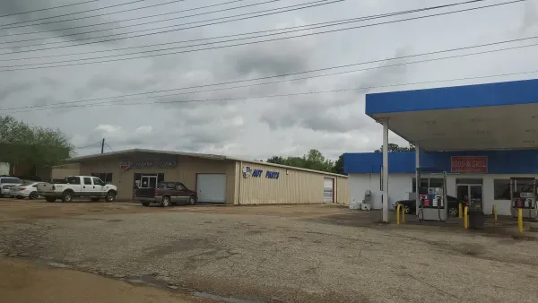 Carquest Auto Parts - PETES AUTO PARTS, INC. - photo 2