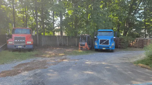Northeast Pallet Recycling - photo 3