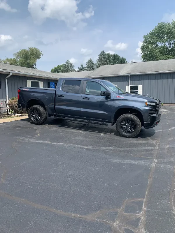 Lintz Collision & Mechanical - photo 3