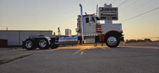 Junior's Wrecker Services