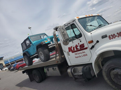Kit's Towing JunkYard in Naperville (IL) - photo 4