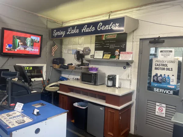Spring Lake Auto Center (Liberty) - photo 2