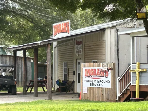 Ingram Towing & Impound Services Inc - photo 3