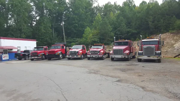 Town & Country Auto & Wrecker - photo 3