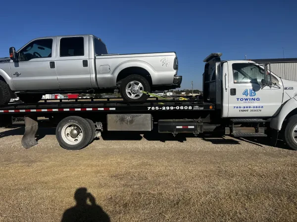 4B Towing and Repair - photo 2