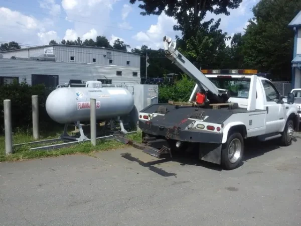 Alexander's Automotive & Towing service - photo 3
