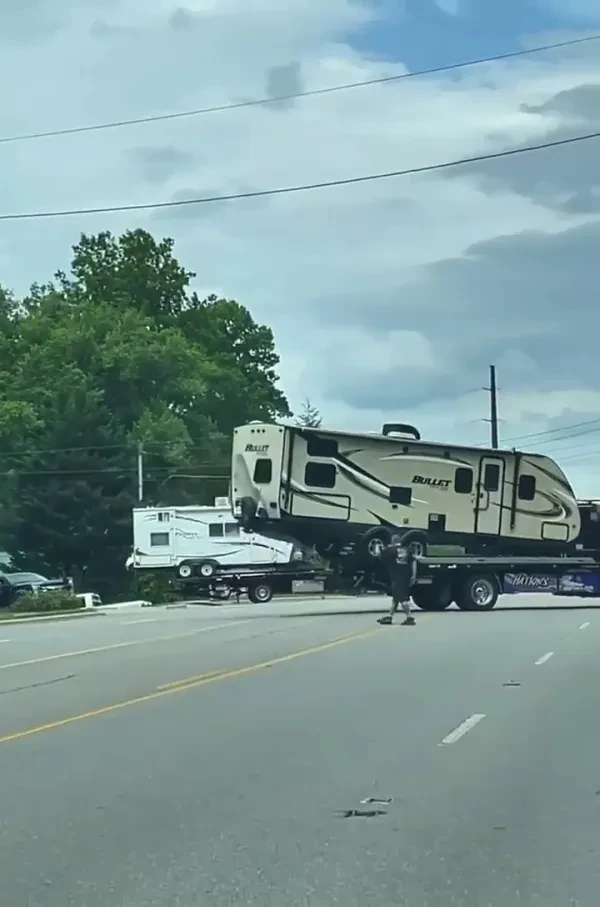 Hatton's Towing & Recovery - photo 2