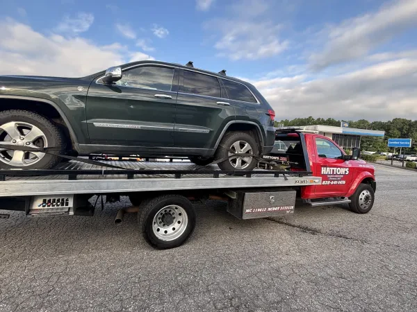 Hatton's Towing & Recovery - photo 4