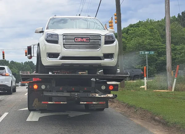 R & R Towing and Recovery, LLC - photo 4
