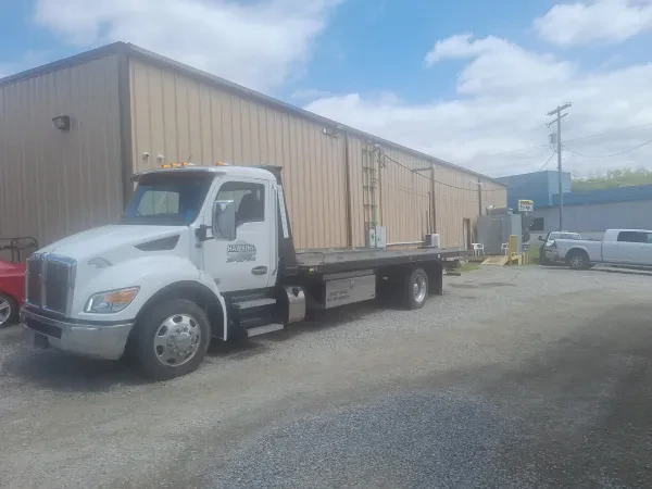 Hawkins Towing - photo 3