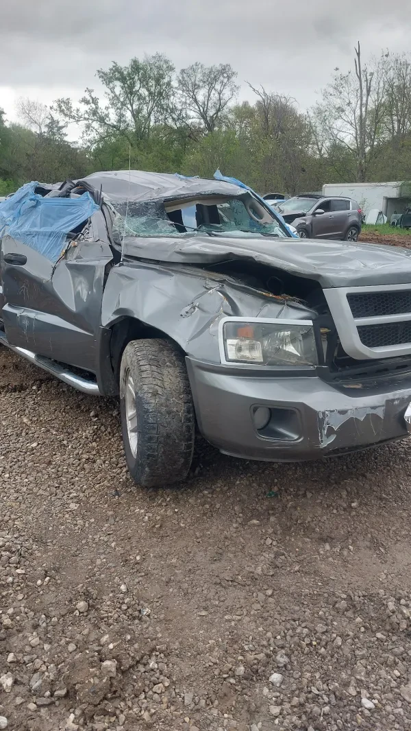 Manny's Auto Recycle - photo 4