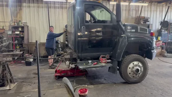 Greniers Towing and Truck Shop - photo 2