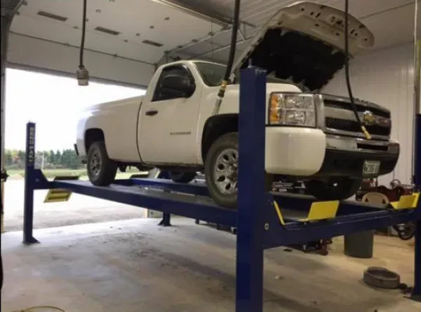 Houlton Towing Auto Salvage & Repair - photo 2