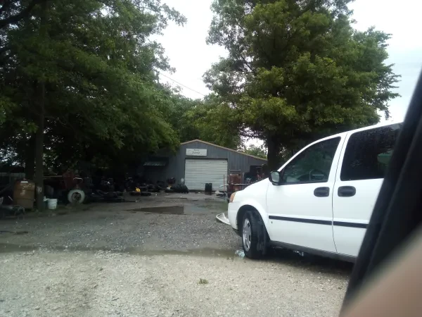 Henry's Salvage - photo 3