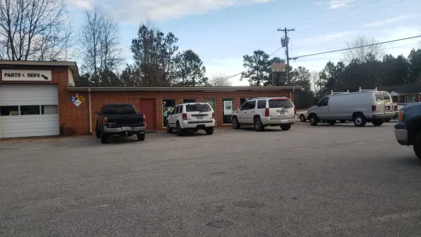 Wood's Muffler And Auto Repair - photo 3
