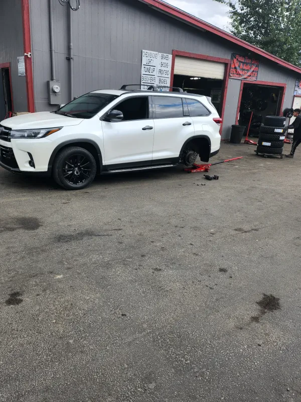Pinto Tire & Autocare - photo 4