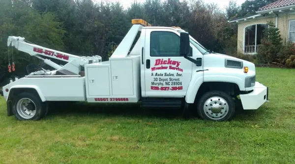 Dickey Wrecker Service - photo 2