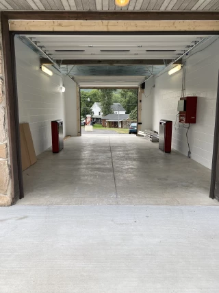Thompson's Service Center