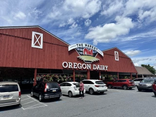 The Market at Oregon Dairy