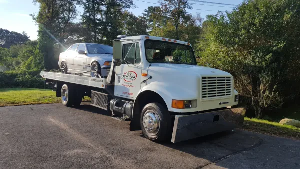 CJV Automotive & Towing Inc - photo 3