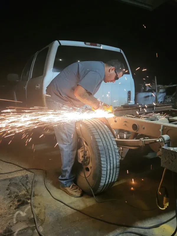 Raul's services 24/7 Roadside Assistance - photo 4