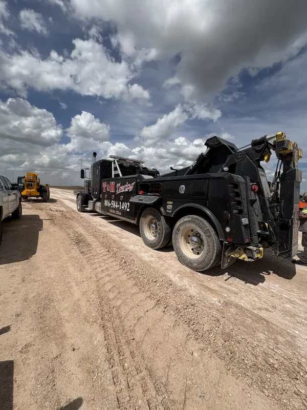T & H Towing Services - photo 4