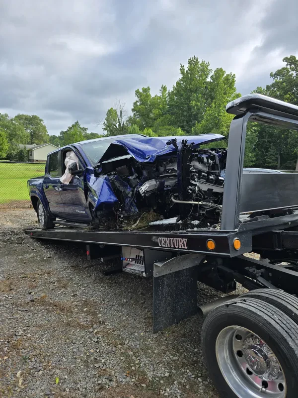 Courtesy Equipment Transport and Towing - photo 4