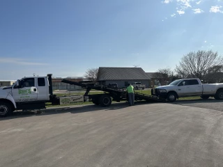 Bob's Towing