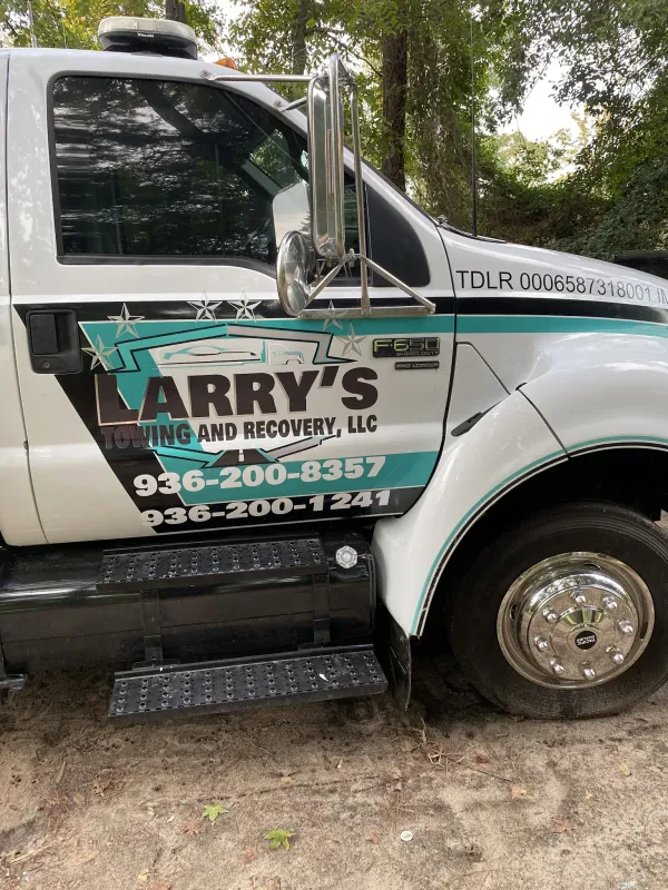 Larry's Towing and Recovery, LLC. - photo 3