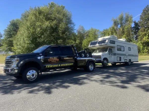 West Side Towing & Recovery - photo 3