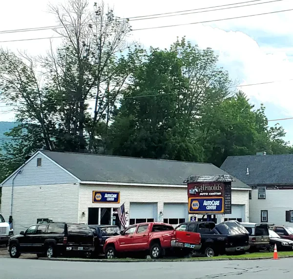 Arnold's Auto Center - photo 2