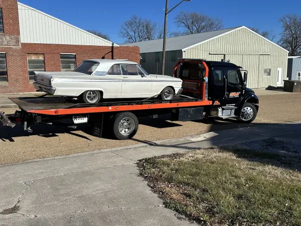 Thompson Towing and Recovery, LLC - photo 3