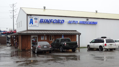 Binford Auto Wrecking JunkYard in Kent (WA) - photo 1