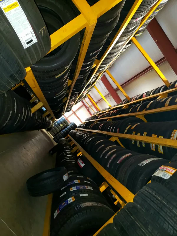 Shannon Tires & Truck Roadside Service 24/7 - photo 2