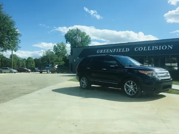 Greenfield Collision Inc - photo 2