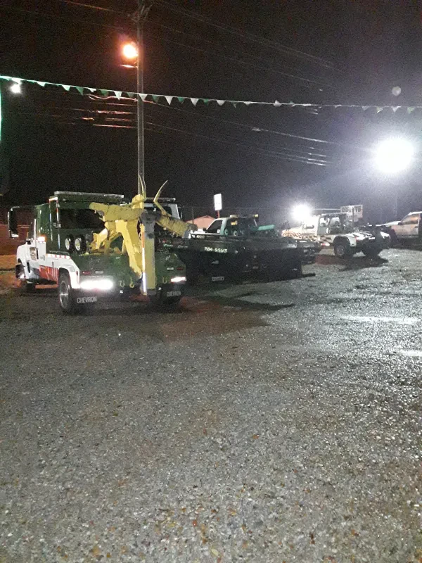 Kim's Towing LLC - photo 2