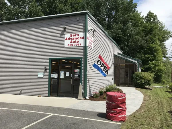Sal's Advanced Auto Inc - photo 4