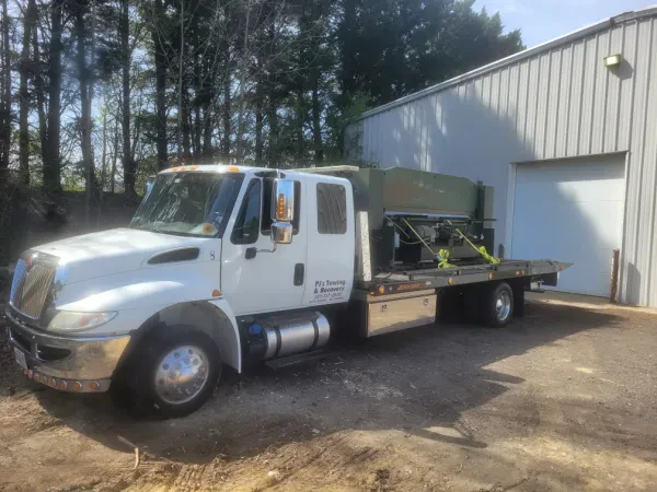 PJ's Towing & Recovery - photo 3