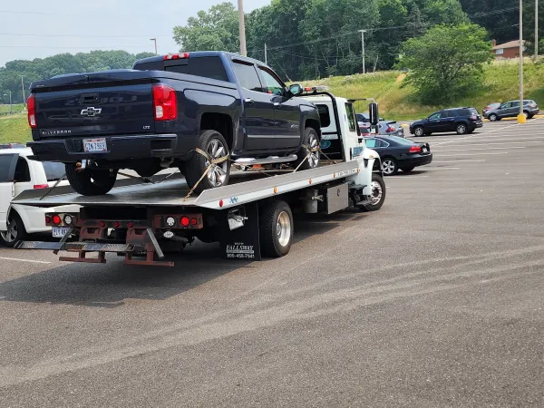 Carls Towing - photo 4