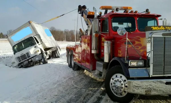 Mel's Towing LLC - photo 3