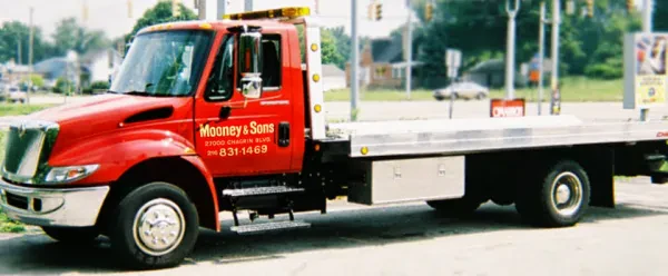 Mooney's Towing & Auto Repair - photo 2