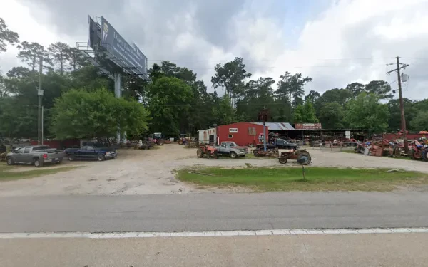 Silsbee Tractor Salvage - photo 3