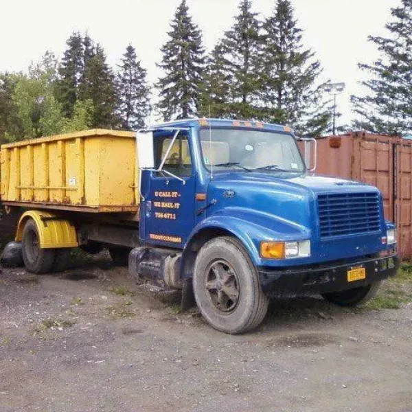 U Call It We Haul It - photo 2