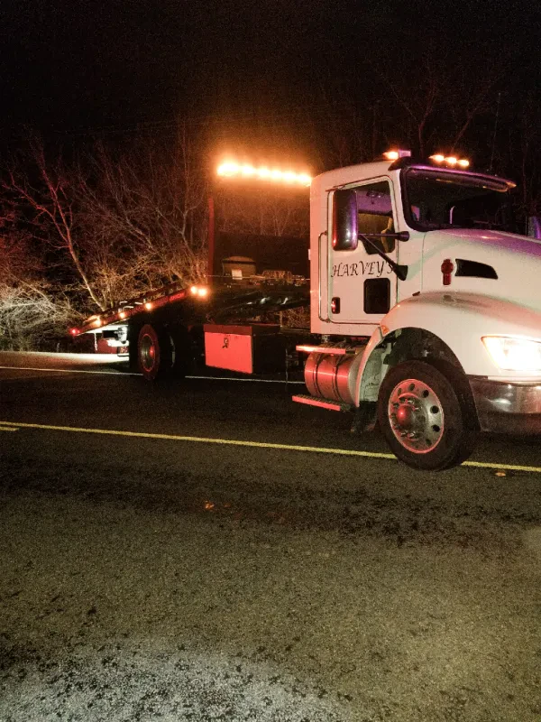 Harveys Towing - photo 3