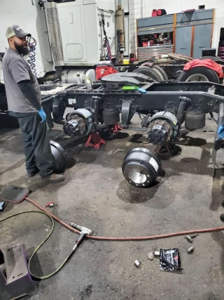B2R Auto & Truck Group